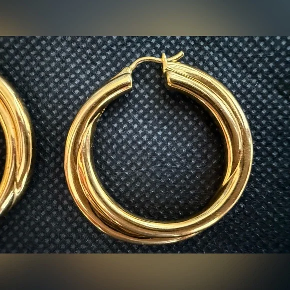 Missoma Lucy Williams Entwine Hoop Earrings – Gold Vermeil PRELOVED - Picture 7 of 8